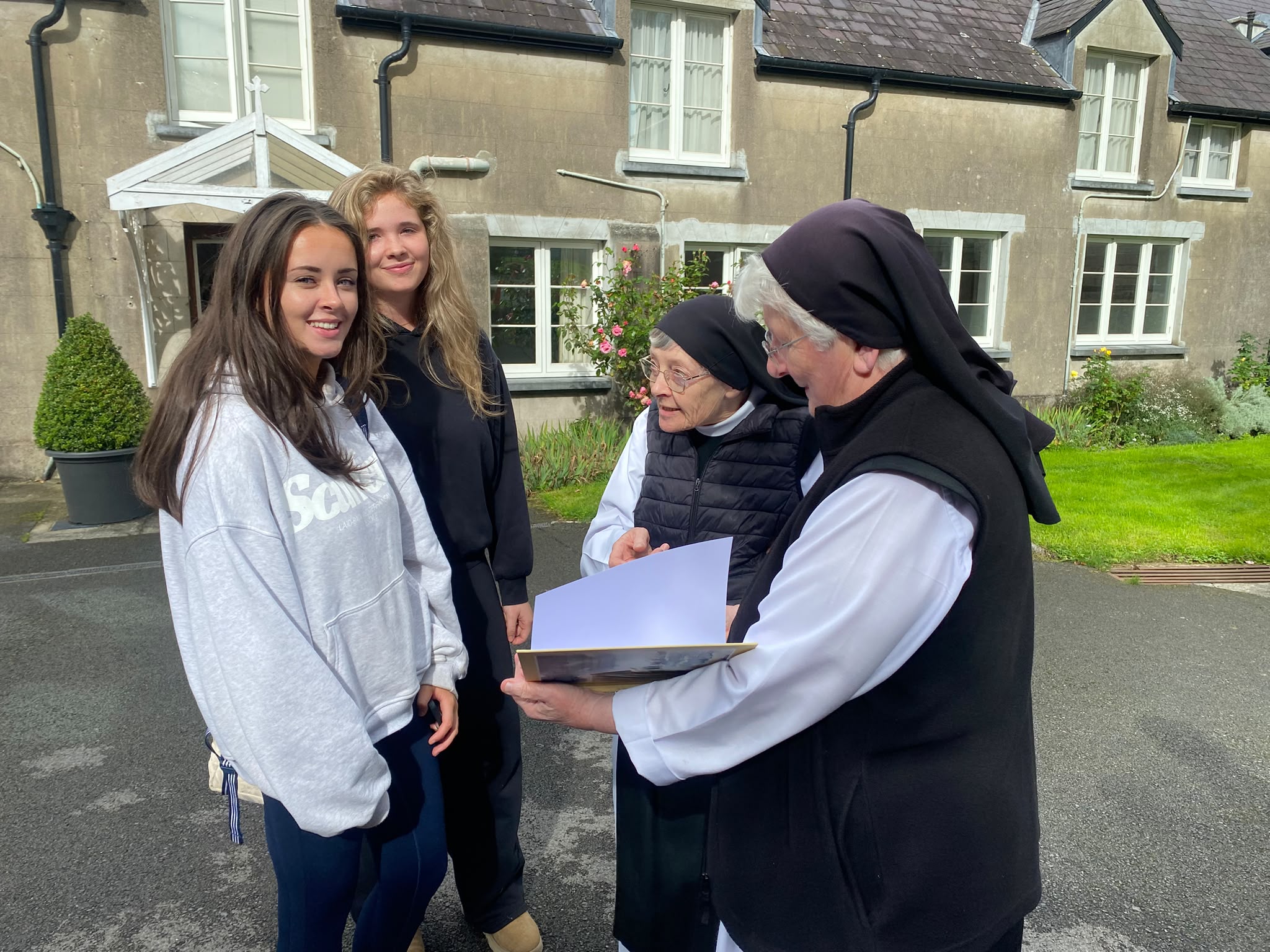 students with Srs Maria and Kathleen